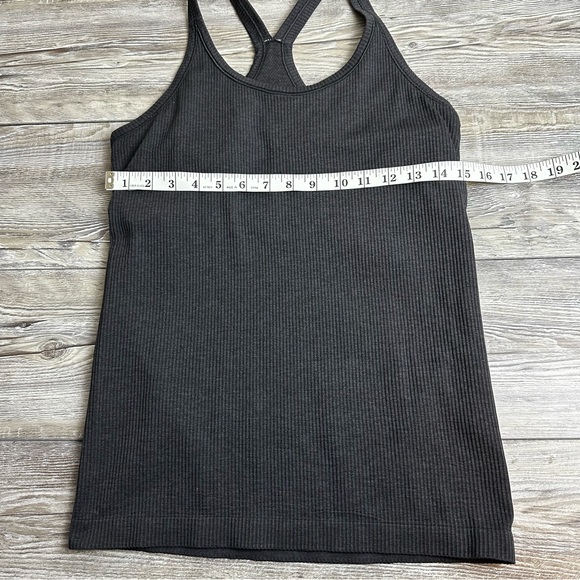 ❌SOLD❌ Lululemon Ebb To Street Tank Top Ribbed Heathered Black size 10 or medium - Picture 5 of 9